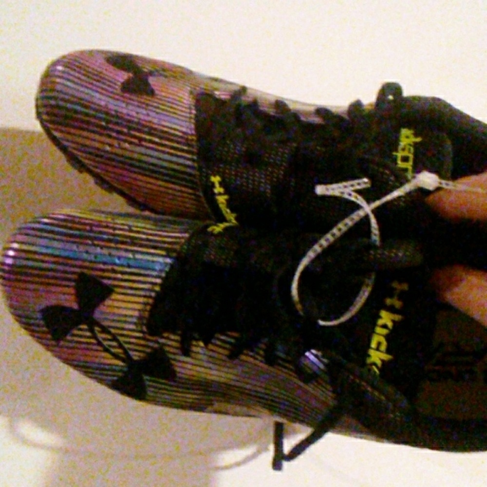 Under armour track cleats new size 13